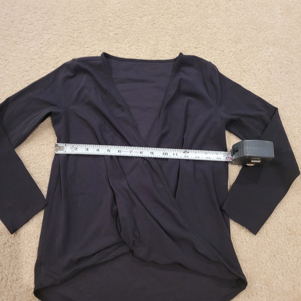 Lululemon twist front shirt sz 6